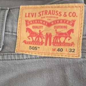 Levi 505 Strauss Gray Jeans